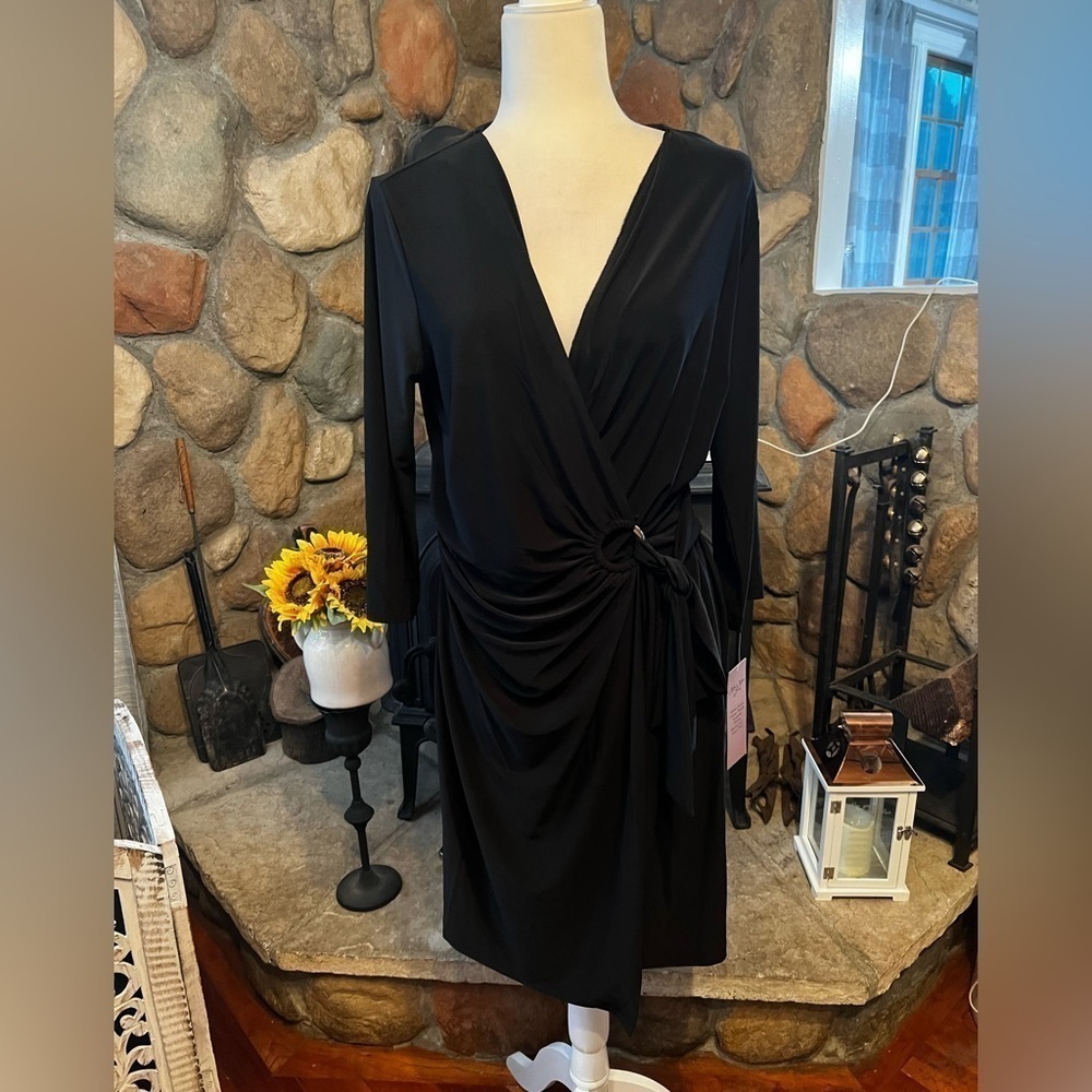 Nina Leonard, Beautiful Women’s Black Dress